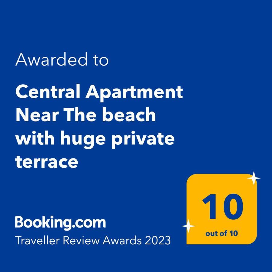 Central Apartment Near The Beach With Huge Private Terrace Loutráki Eksteriør billede